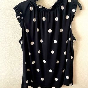 Black and white polka dot women’s xl top